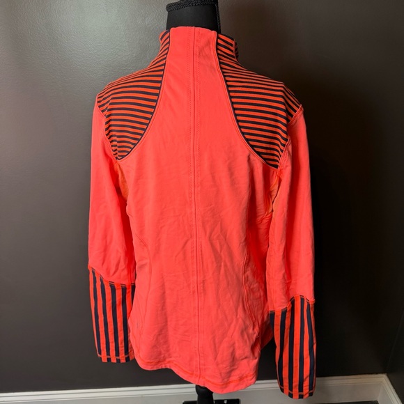 Lululemon Athletica Coral and Navy full zip training jacket - Picture 4 of 9